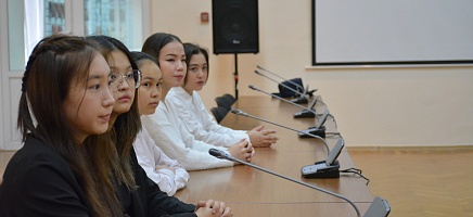 Студенты ознакомились с работой Архива Президента РК фото галереи 1