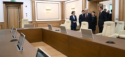 Глава государства Касым-Жомарт Токаев посетил новое здание Архива Президента Республики Казахстан фото галереи 5