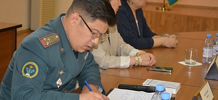Круглый стол «Армия Независимого Казахстана: Долг. Честь. Отвага» фото галереи 15