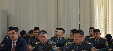 «Тәуелсіз ел әскері: Міндет. Абырой. Ерлік» дөңгелек үстелі фото галереи 7