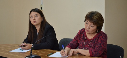 Архивте жинақтау көздері мекемелерінің қызметкерлеріне арналған семинар өтті фото галереи 1