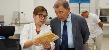 Президент Архивінде Сабыр Қасымовтың жеке қоры ашылды фото галереи 6